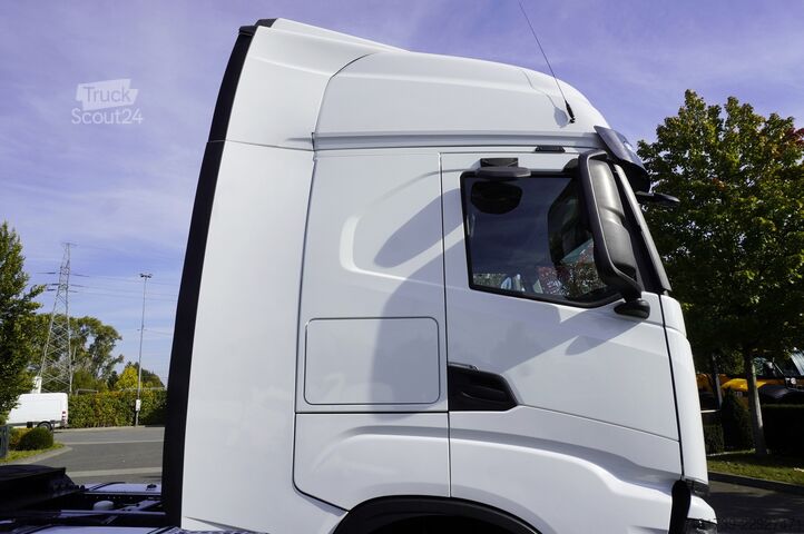 Cabeza tractora Iveco S-Way 500 tractor unit/ 2025/ 100 tho.km