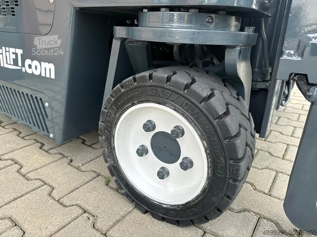 Chariot élévateur multidirectionnel Combilift CB3000// LPG // 2017 year /Toyota engine