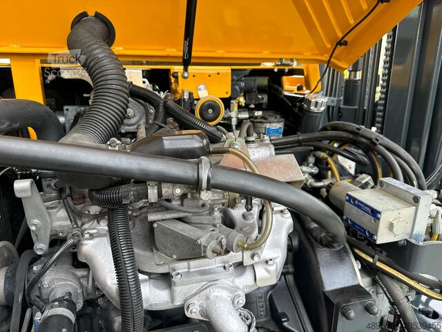 Dört yönlü forklift Combilift CB3000// LPG // 2017 year /Toyota engine