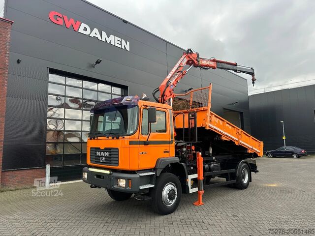 Benne à 3 côtés MAN 18.284 4x4 3 zijdige kipper/ Kraan