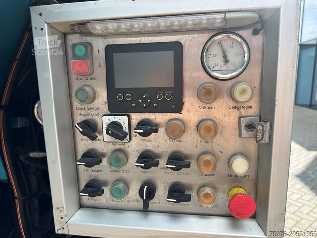 Véhicule aspirant MAN TGS 35.400 8X2-4 BL WIEDEMANN SUPER 1000