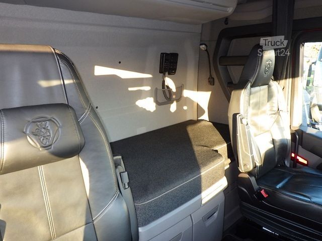 Standardowy ciągnik siodłowy SCANIA S 540 B New/Ret/Safety/Hydr./Volluft/Alcoa/Leder