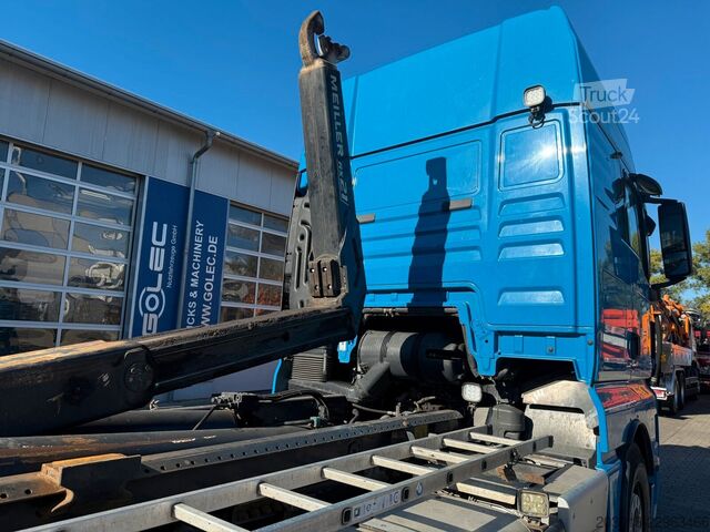 Haakarm vrachtwagen MAN TGX 26.460 6x2-4 BL Abrollkipper Meiller RS21