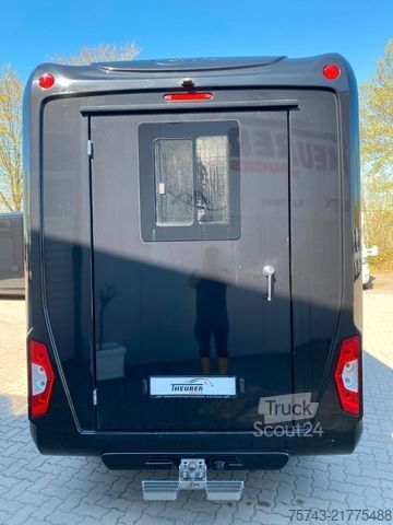 Karjankuljetusajoneuvo RENAULT Master STX Haras 3 Sitzer