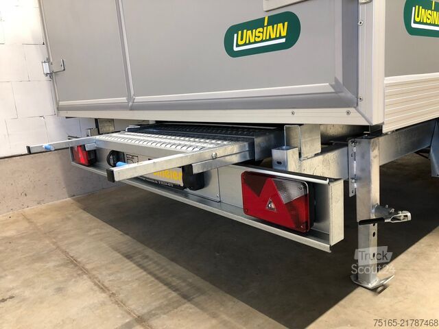 Chladiarenské prívesy a mraziarenské prívesy UNSINN UKH 6C 3620 Seitentür+Treppe Kühlanhänger