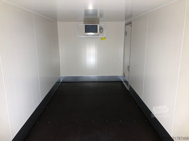 Chladiarenské prívesy a mraziarenské prívesy UNSINN UKH 6C 3620 Seitentür+Treppe Kühlanhänger