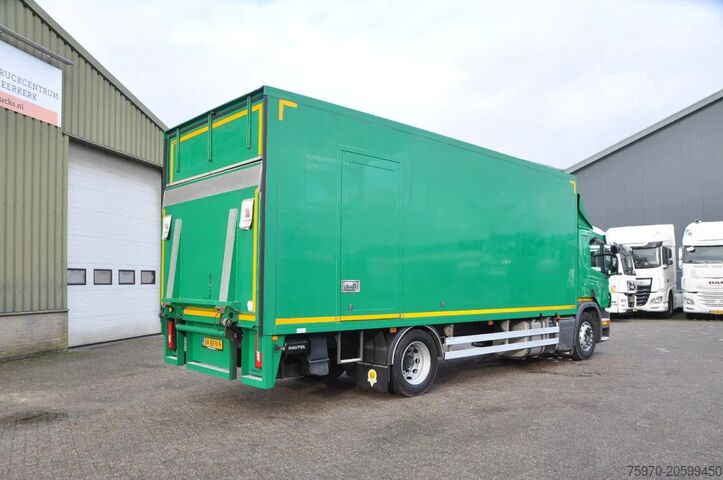 Valise Scania P250 4x2 2015 CLOSED BOX + TAIL LIFT