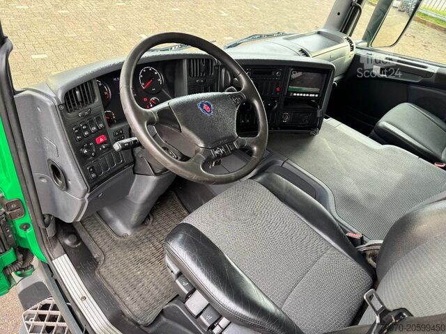 Koffer Scania P250 4x2 2015 CLOSED BOX + TAIL LIFT