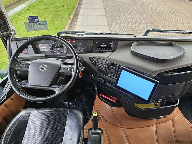 Standard-SZM VOLVO FH 16.660 8X4 175 TON