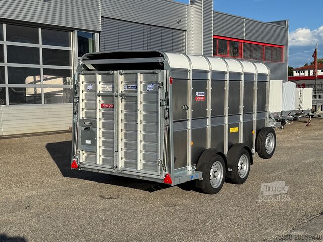 Viehanhänger Ifor Williams TA510G12 mit Kombiklappe