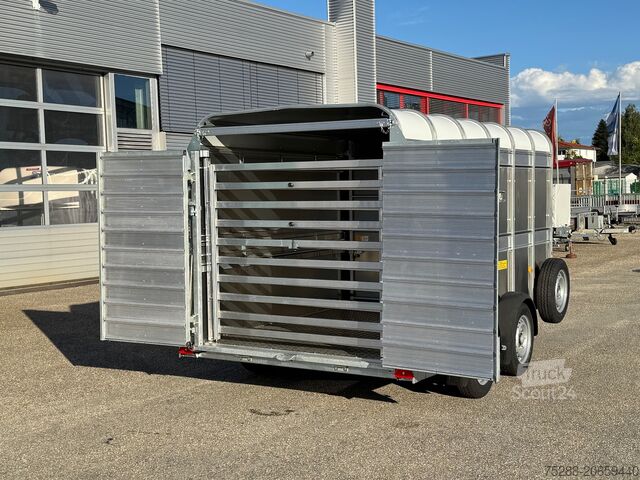 Viehanhänger Ifor Williams TA510G12 mit Kombiklappe