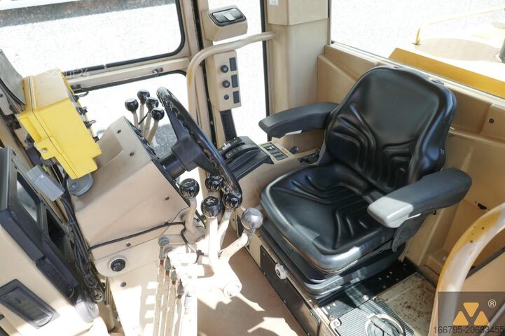 ممهدة الطرق Caterpillar 12H