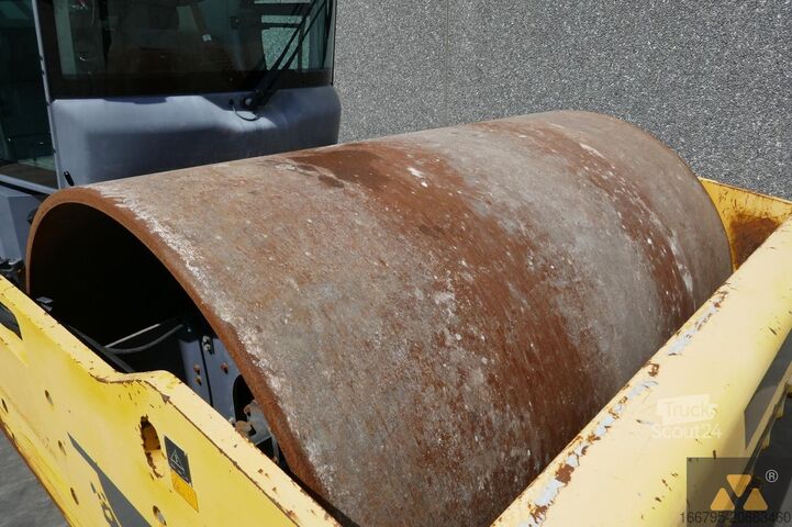 بكرة طبلة واحدة Dynapac CA3500D