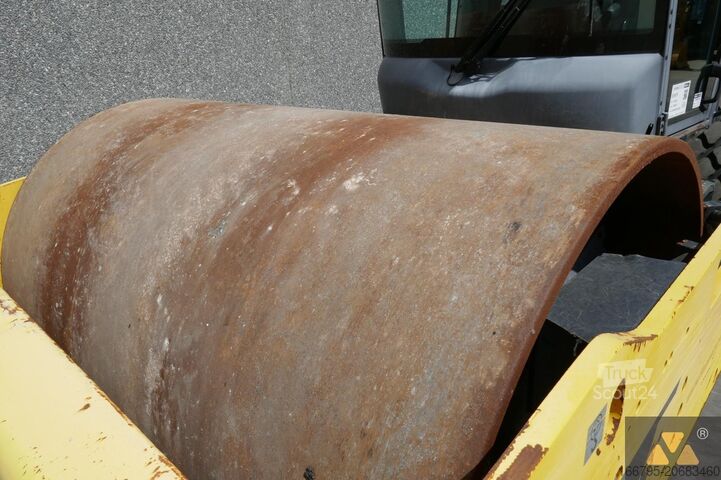 بكرة طبلة واحدة Dynapac CA3500D