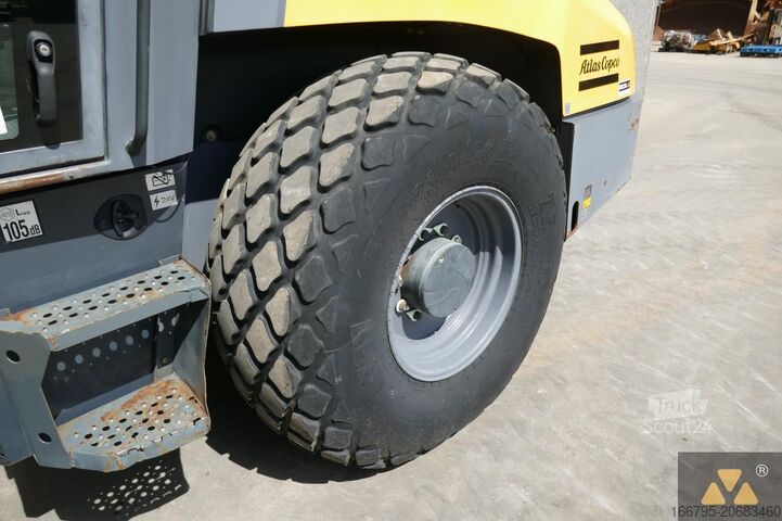 بكرة طبلة واحدة Dynapac CA3500D