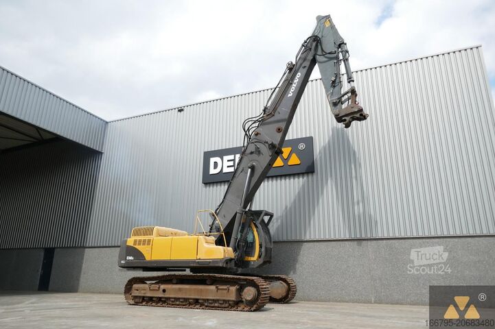 حفارة Volvo EC460LC HR