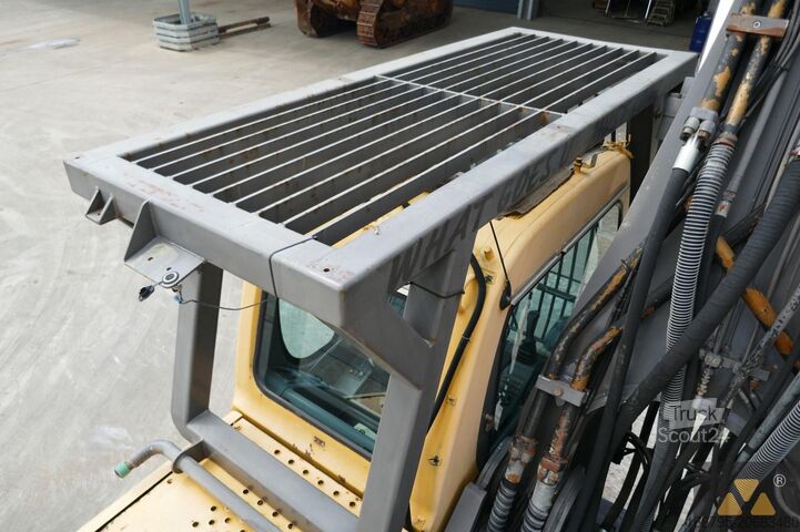 حفارة Volvo EC460LC HR