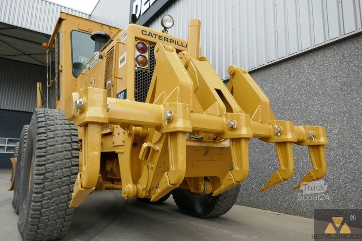 ممهدة الطرق Caterpillar 130G