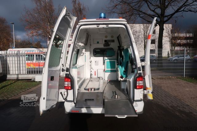 Camião de bombeiros VOLKSWAGEN T5 Transporter Hochdach lang/KTW/Klima/FN: A29