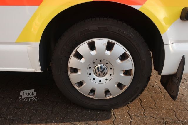 Samochód strażacki VOLKSWAGEN T5 Transporter Hochdach lang/KTW/Klima/FN: A29