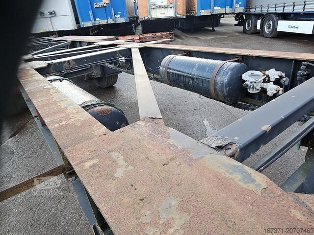 Přeprava kontejnerů VAN HOOL 94/3067. flat container chassis all connections...