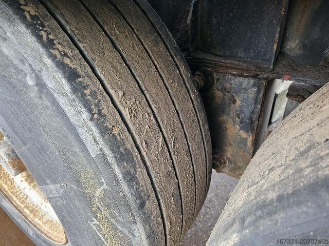 Container transport VAN HOOL 94/3067. flat container chassis all connections...