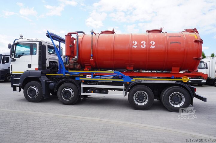 Vidanjör MAN TGS 35.400 8x4 E5 / HYVA HOOK LIFT 32.56