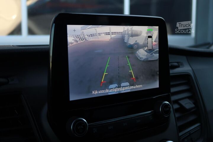 High-roof van Ford Transit 330 2.0 TDCI L3H2 DC AUT/ CAMERA/ ACC/ ...