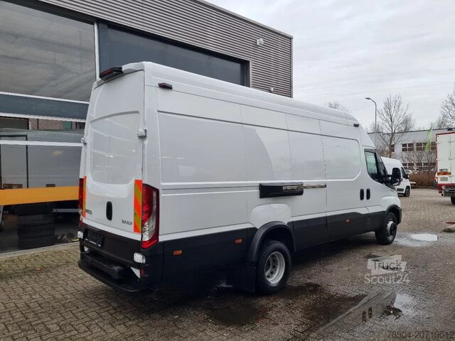 Furgone a cassetta Iveco Daily 70C18 3.0D L4H3 Hi-Matic Euro 6 GVW 7000 ...