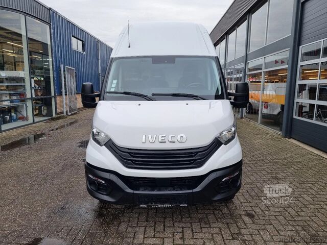 Furgone a cassetta Iveco Daily 70C18 3.0D L4H3 Hi-Matic Euro 6 GVW 7000 ...
