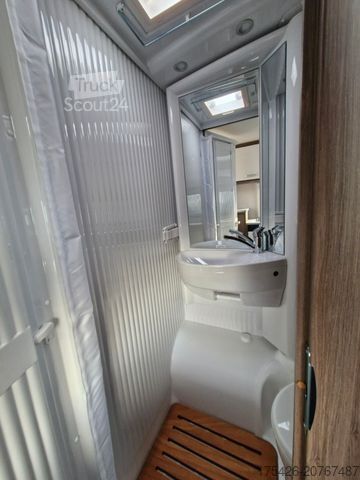 Pusiau integruotas kemperis CARADO V 337 *pro+ Paket*Fahrradträger*