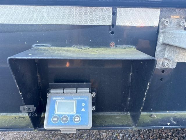 Remorque forestière à grumes PAVIC Holzauflieger mit Schemel und Rungen