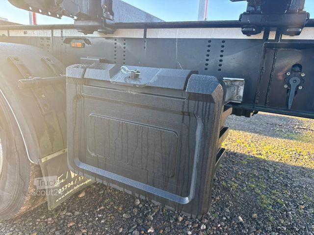 Remorque forestière à grumes PAVIC Holzauflieger mit Schemel und Rungen