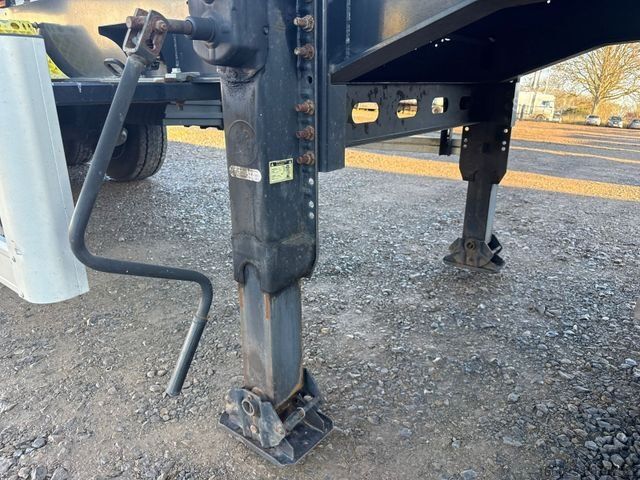 Remorque forestière à grumes PAVIC Holzauflieger mit Schemel und Rungen