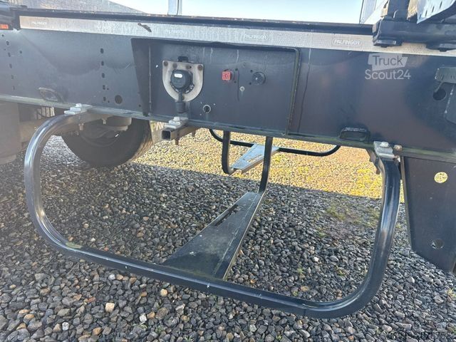 Remorque forestière à grumes PAVIC Holzauflieger mit Schemel und Rungen