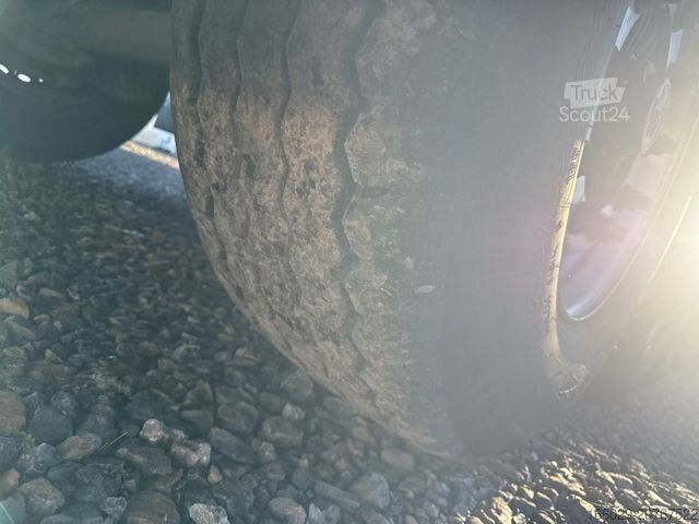 Remorque forestière à grumes PAVIC Holzauflieger mit Schemel und Rungen