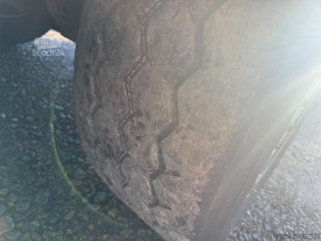 Remorque forestière à grumes PAVIC Holzauflieger mit Schemel und Rungen