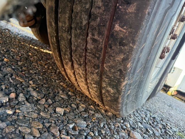 Remorque forestière à grumes BENALU Timberliner Holzauflieger mit Schemel und Rungen