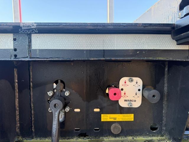 Remorque forestière à grumes PAVIC Holzauflieger mit Schemel und Rungen