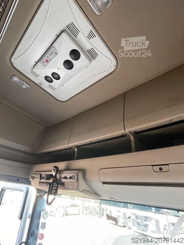 Standarta vilcējs SCANIA Scania R 490 Topline Retarder Standklima