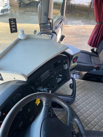 Standarta vilcējs SCANIA Scania R 490 Topline Retarder Standklima