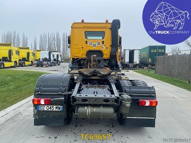 Standard-SZM Mercedes-Benz Arocs 2048