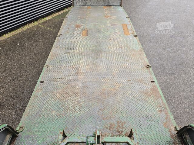 Bergingsvoertuig Volvo FL612 / MACHINE TRANSPORT / OPRIJ WAGEN