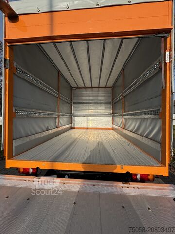 Camión plataforma con toldo MAN TGL 8.220 - 151 TKm - EURO5 - 1. Hand