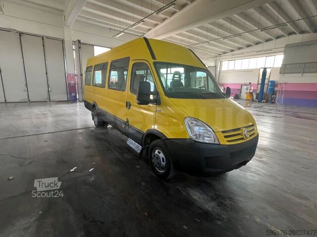 Autobus linee interurbane IVECO A50