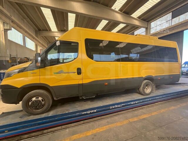 Autobus linee interurbane IVECO Daily 50C14N