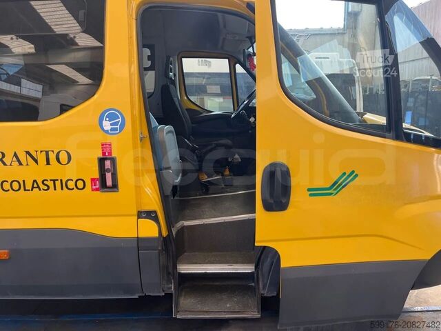 Autobus linee interurbane IVECO Daily 50C14N