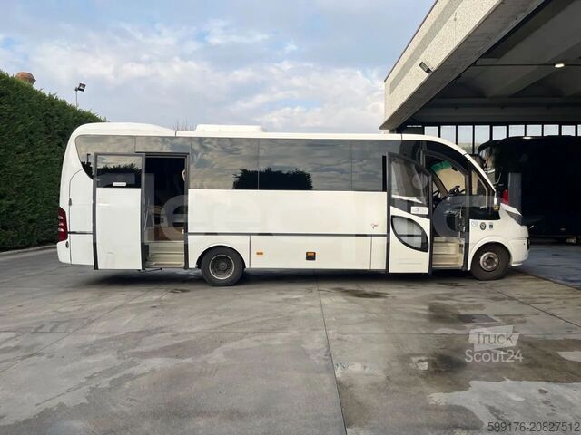 Autobus linee interurbane IVECO Daily