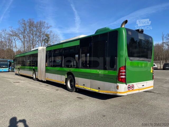 Autobus articolato Mercedes-Benz O 530
