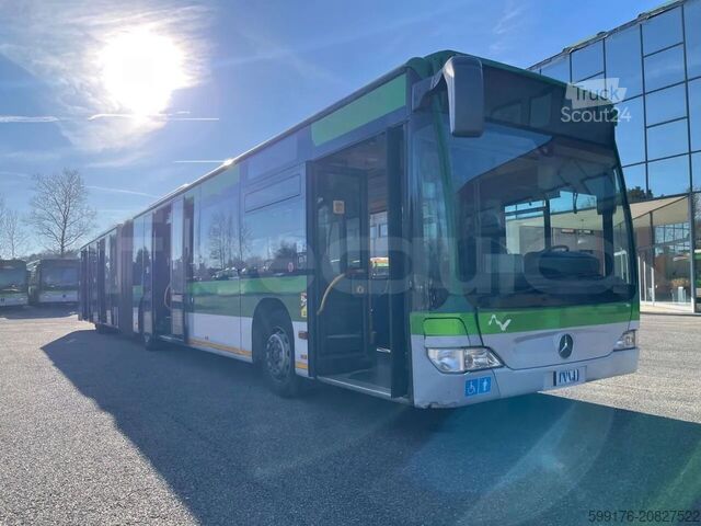 Autobus articolato Mercedes-Benz O 530
